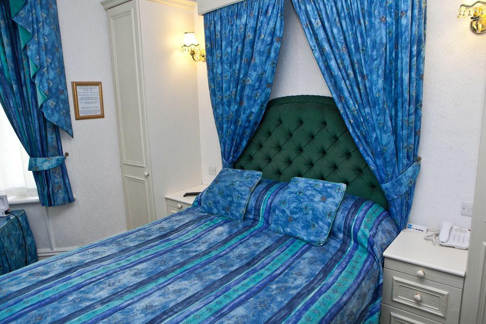 The Quarterdeck B&B Пул Экстерьер фото